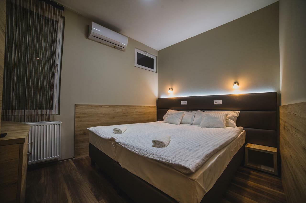 Sztar Motel Etterem Balassagyarmat Exterior foto